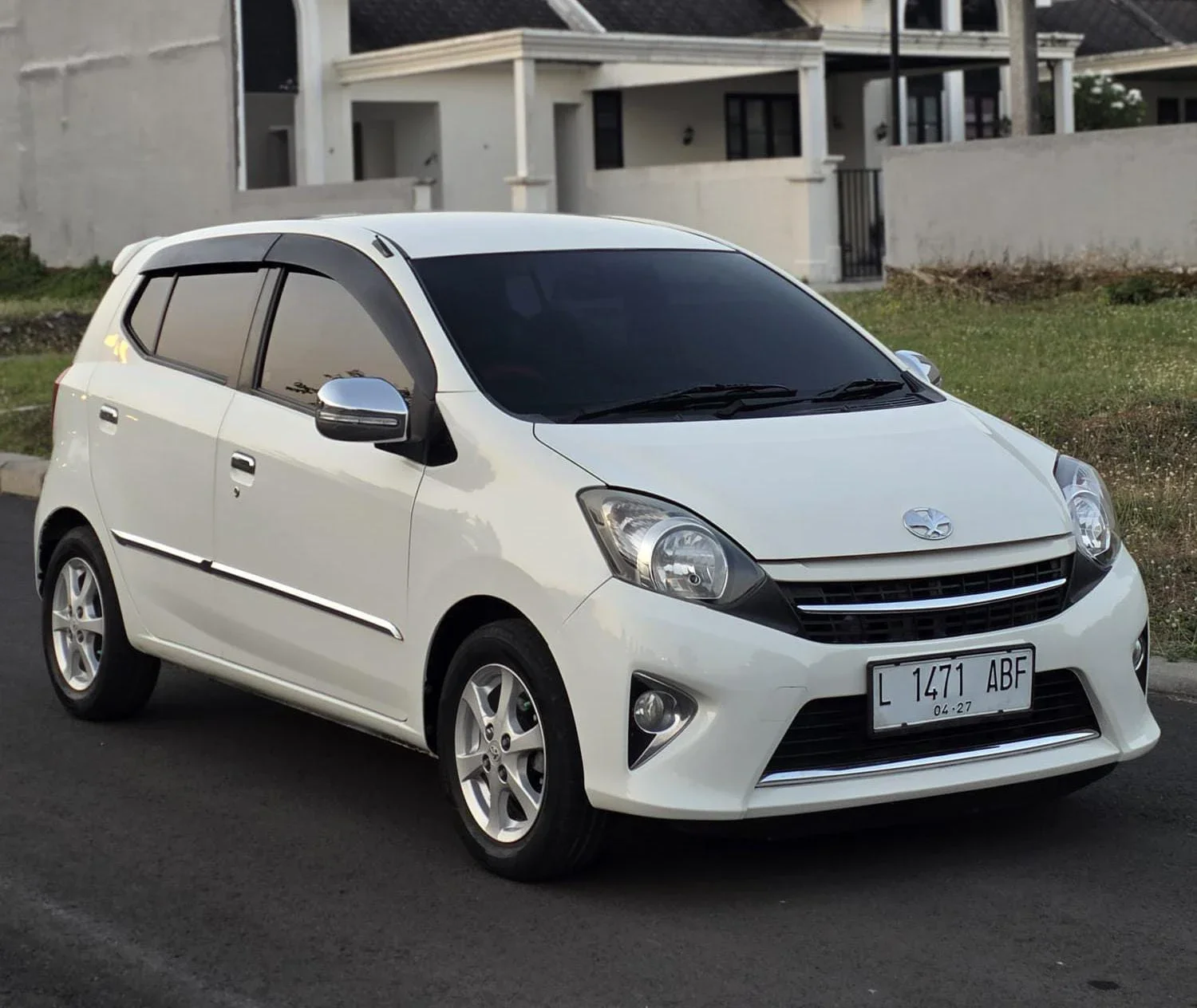 TOYOTA AGYA G AT 2015